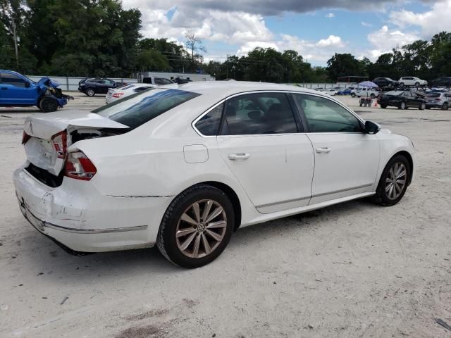 2012 Volkswagen Passat SEL