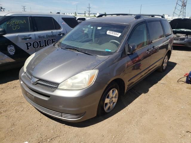 2005 Toyota Sienna CE