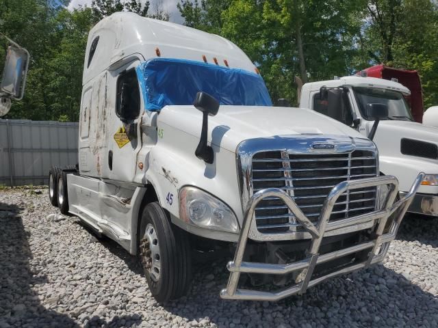 2016 Freightliner Cascadia 125