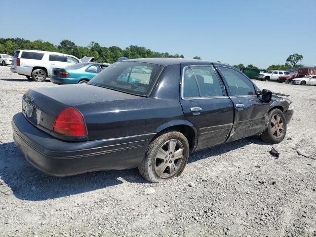 2003 Ford Crown Victoria LX