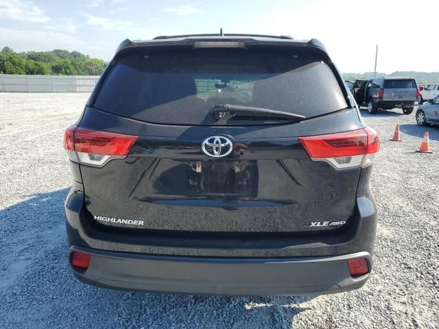 2018 Toyota Highlander SE