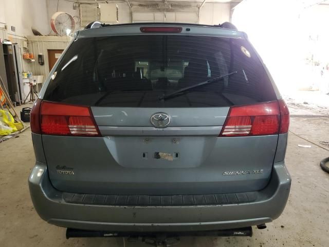 2005 Toyota Sienna XLE