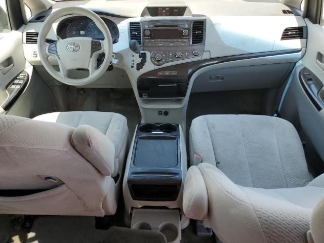 2011 Toyota Sienna LE