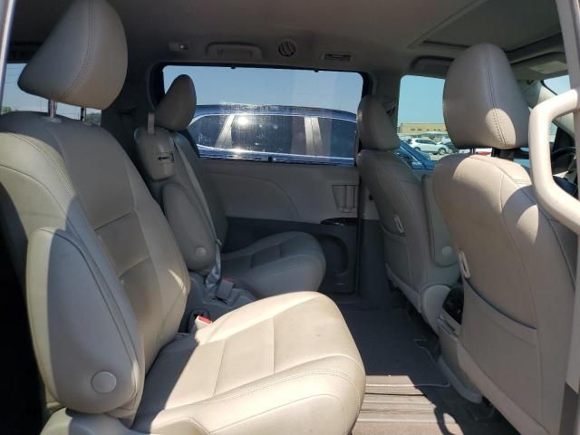 2019 Toyota Sienna XLE