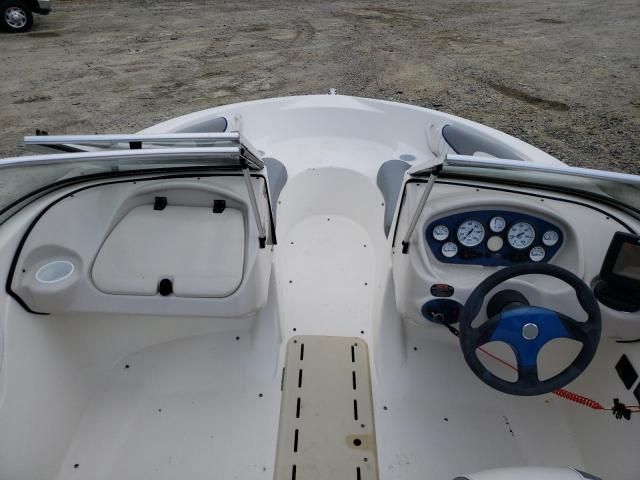 2006 Glastron Boat