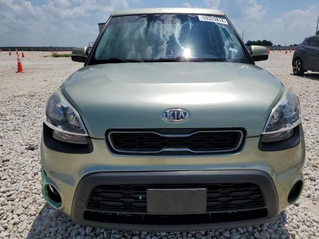 2013 KIA Soul +