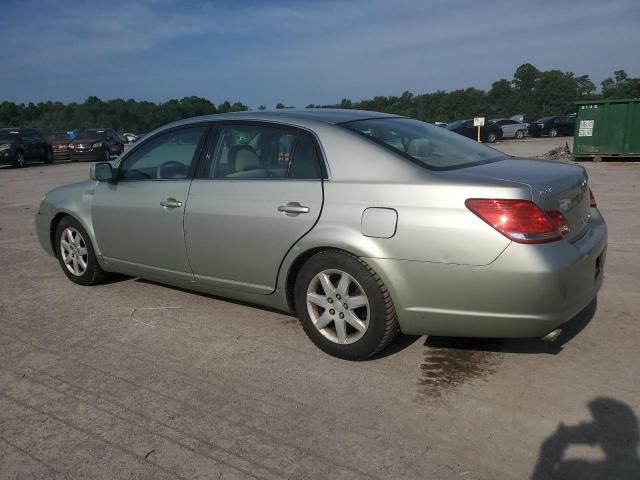 2005 Toyota Avalon XL