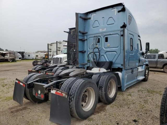 2016 Freightliner Cascadia 125