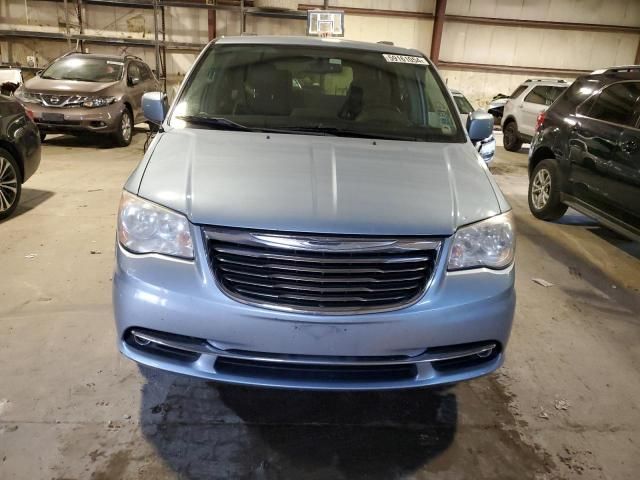 2013 Chrysler Town & Country Touring