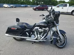 Salvage motorcycles for sale at Des Moines, IA auction: 2010 Harley-Davidson Flhx