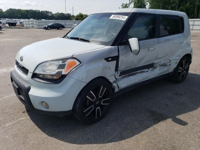 2010 KIA Soul +