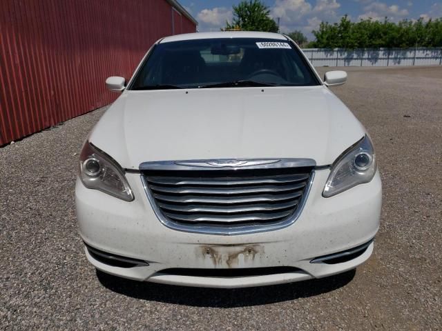 2013 Chrysler 200 LX