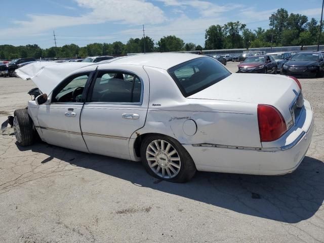 2003 Lincoln Town Car Signature