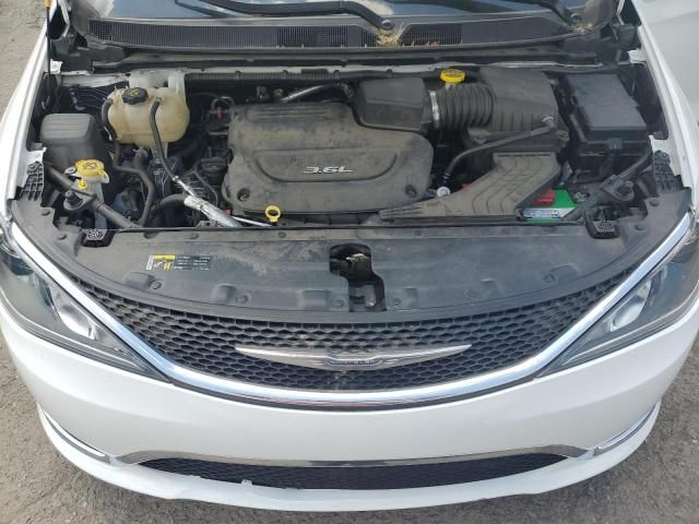 2017 Chrysler Pacifica Touring L Plus