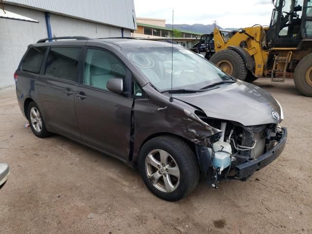 2012 Toyota Sienna LE