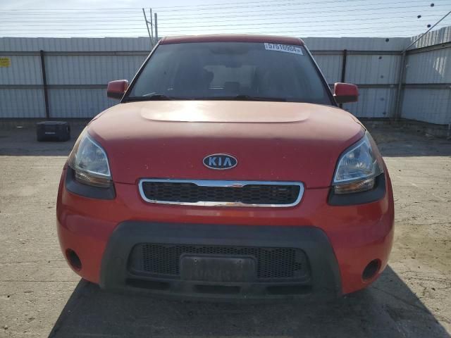 2010 KIA Soul +