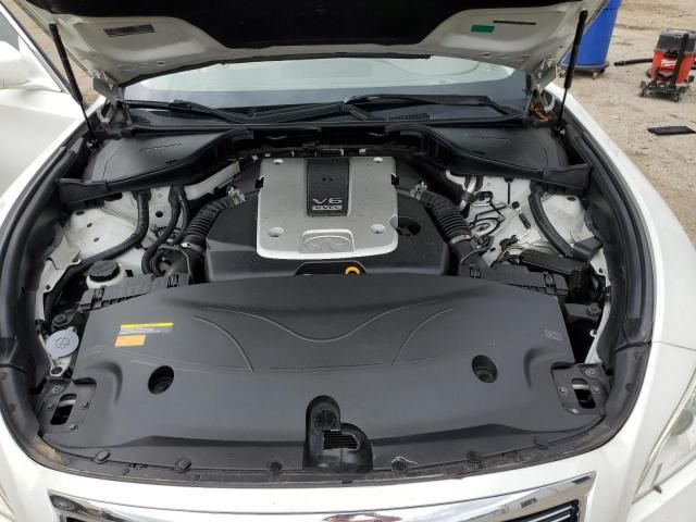 2012 Infiniti M37