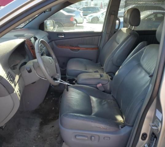 2008 Toyota Sienna XLE