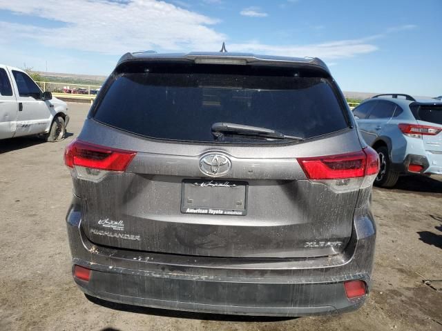 2017 Toyota Highlander SE