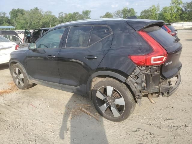 2019 Volvo XC40 T5 Momentum