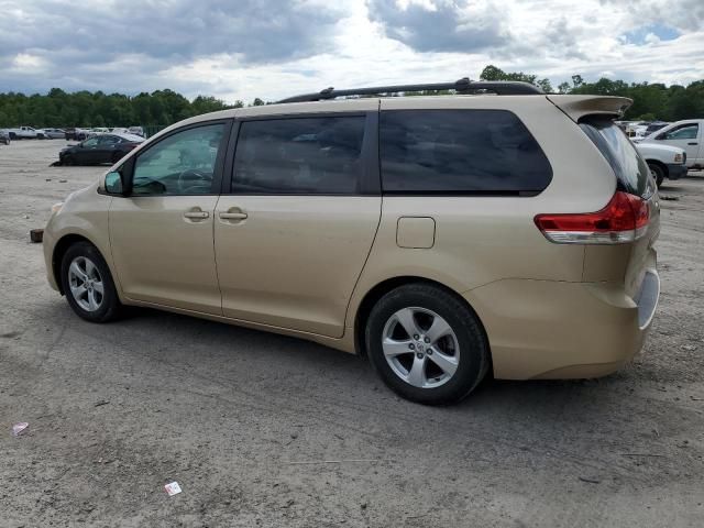 2012 Toyota Sienna LE