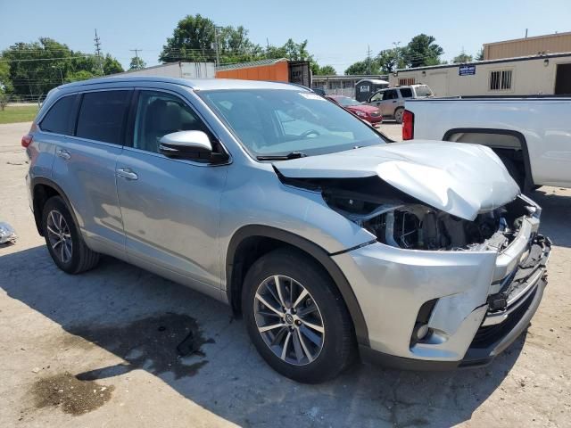 2018 Toyota Highlander SE