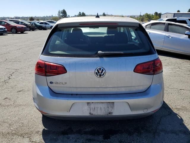 2016 Volkswagen E-GOLF SE