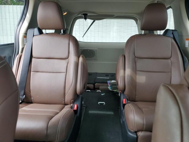 2019 Toyota Sienna XLE