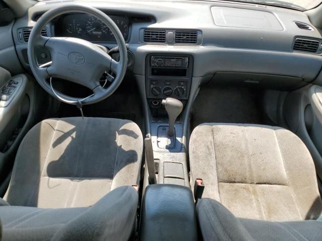 2000 Toyota Camry LE