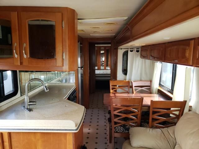 2003 Workhorse Custom Chassis Motorhome Chassis W22