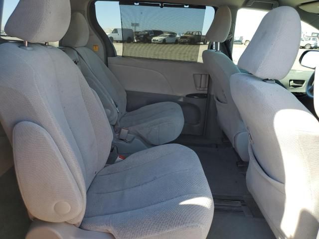 2012 Toyota Sienna LE