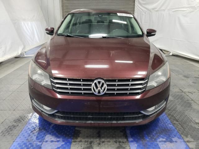 2013 Volkswagen Passat SE