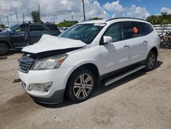 Carros salvage sin ofertas aún a la venta en subasta: 2017 Chevrolet Traverse LT