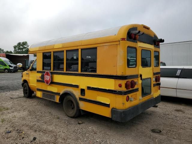 2006 Ford Econoline E350 Super Duty Cutaway Van