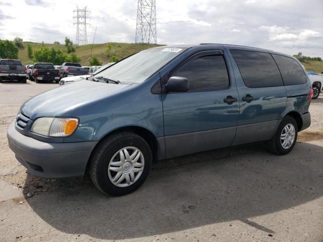 2001 Toyota Sienna CE