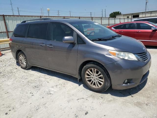 2011 Toyota Sienna XLE