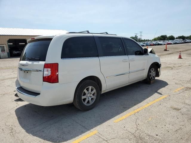 2013 Chrysler Town & Country Touring