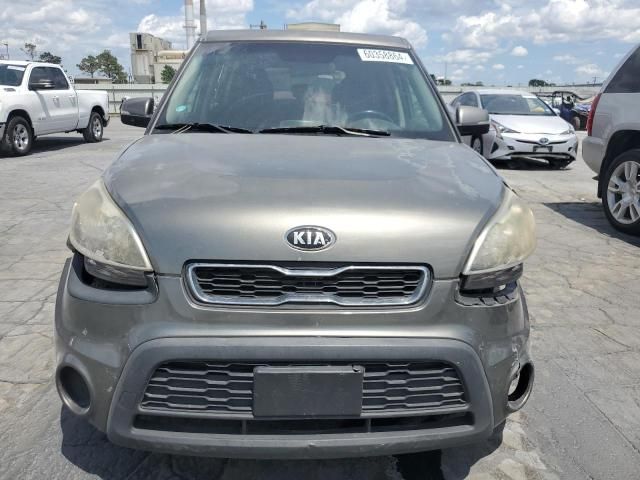 2013 KIA Soul +