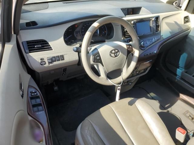 2014 Toyota Sienna XLE