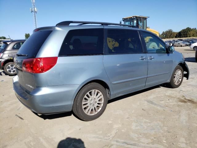 2009 Toyota Sienna XLE