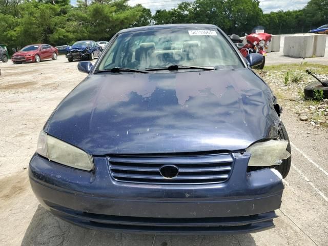 1999 Toyota Camry LE