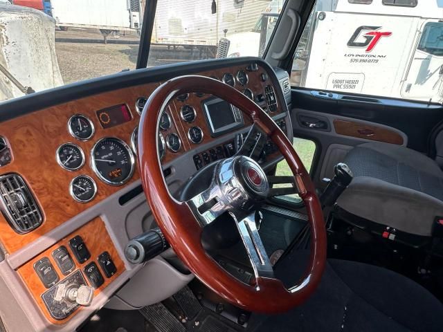 2011 Peterbilt 386