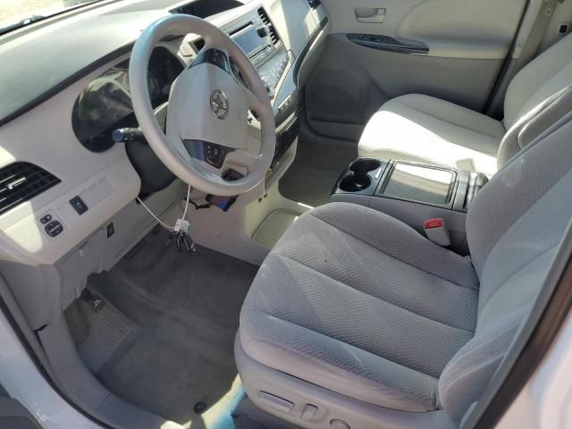 2013 Toyota Sienna LE