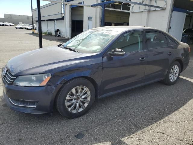 2013 Volkswagen Passat S