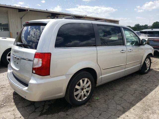 2012 Chrysler Town & Country Touring L