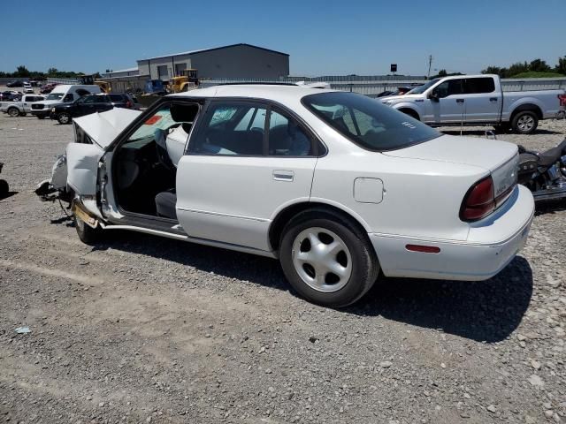 1999 Oldsmobile 88 Base