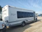 2009 Ford Econoline E450 Super Duty Cutaway Van