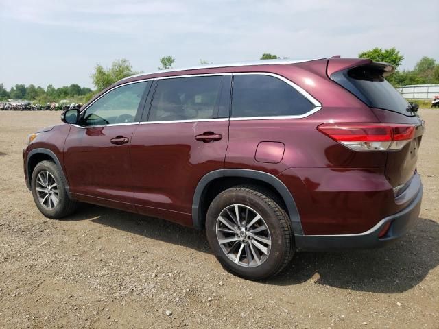 2017 Toyota Highlander SE