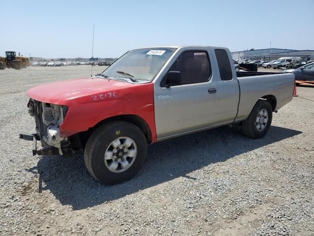 2000 Nissan Frontier King Cab XE