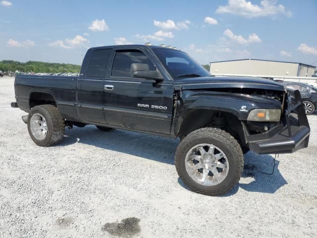 1999 Dodge RAM 2500